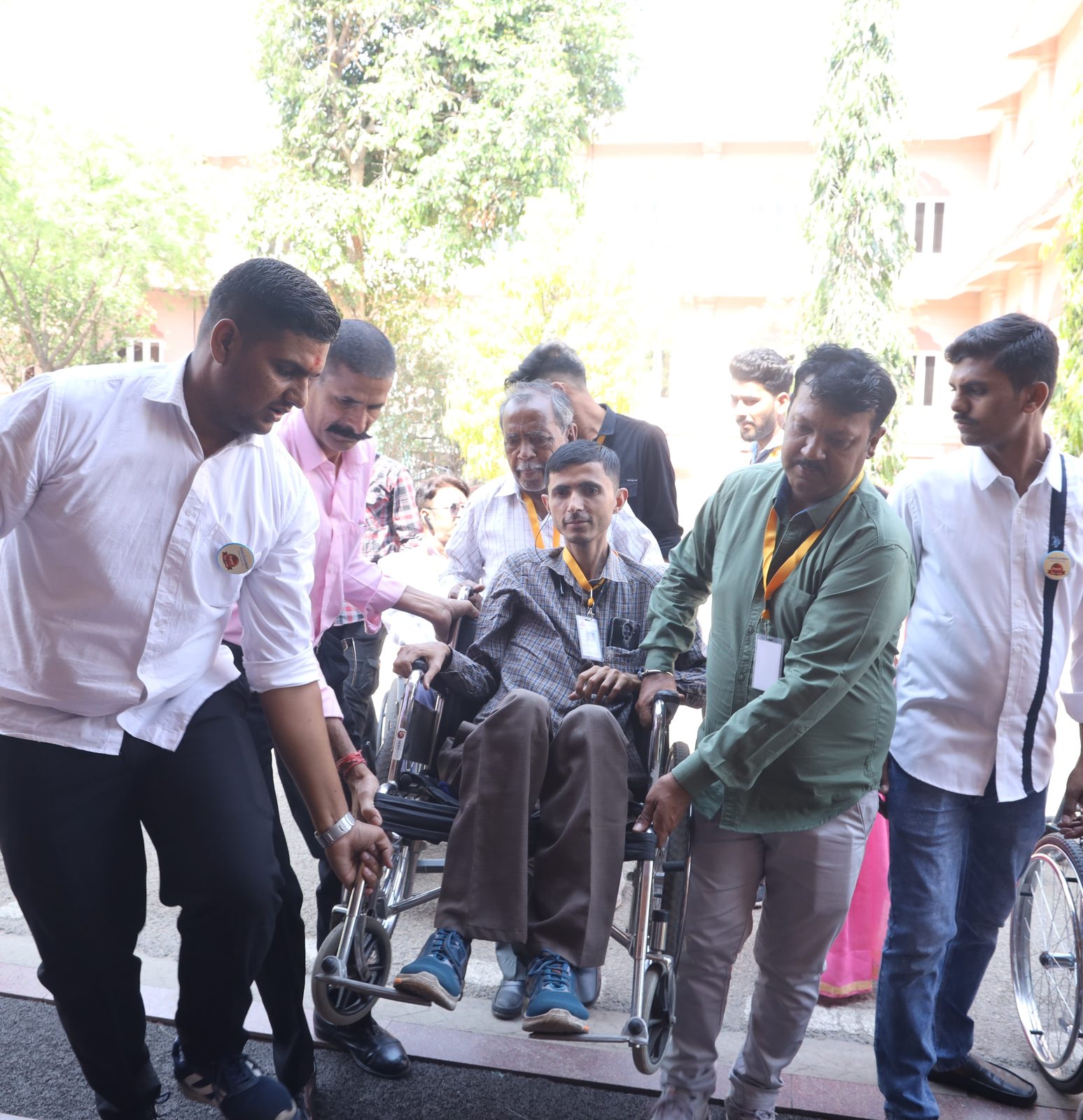 Volunteer support at a Swavlamban Foundation event